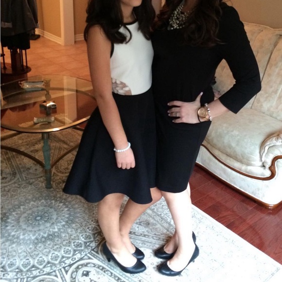 Black and cream party dress. Only worn once - Picture 3 of 5